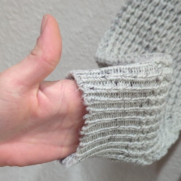 Vintage Oleg Cassini Gray Cable Knit Cardigan - Picture 6 of 12